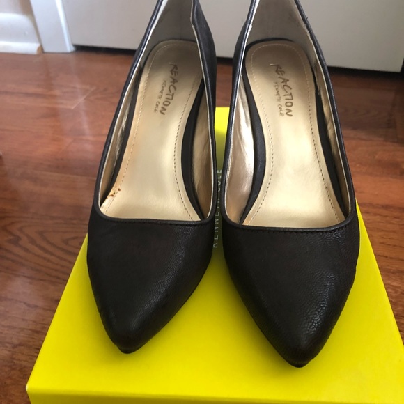 Kenneth Cole Wedged Heels - Picture 2 of 6